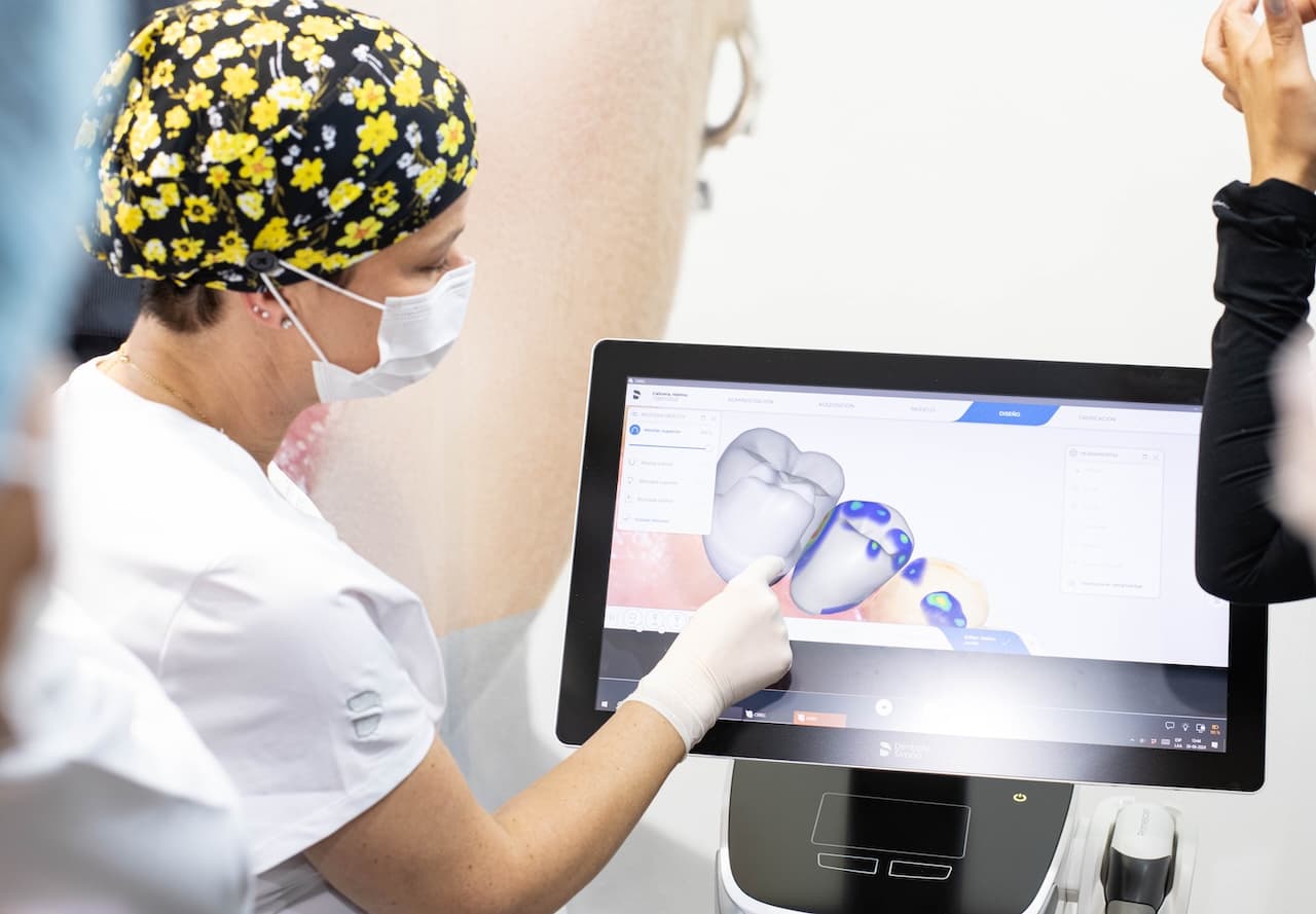 Rehabilitación sobre Implantes con Sistema CEREC